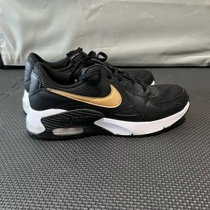 Nike Air Max Women’s Size 9